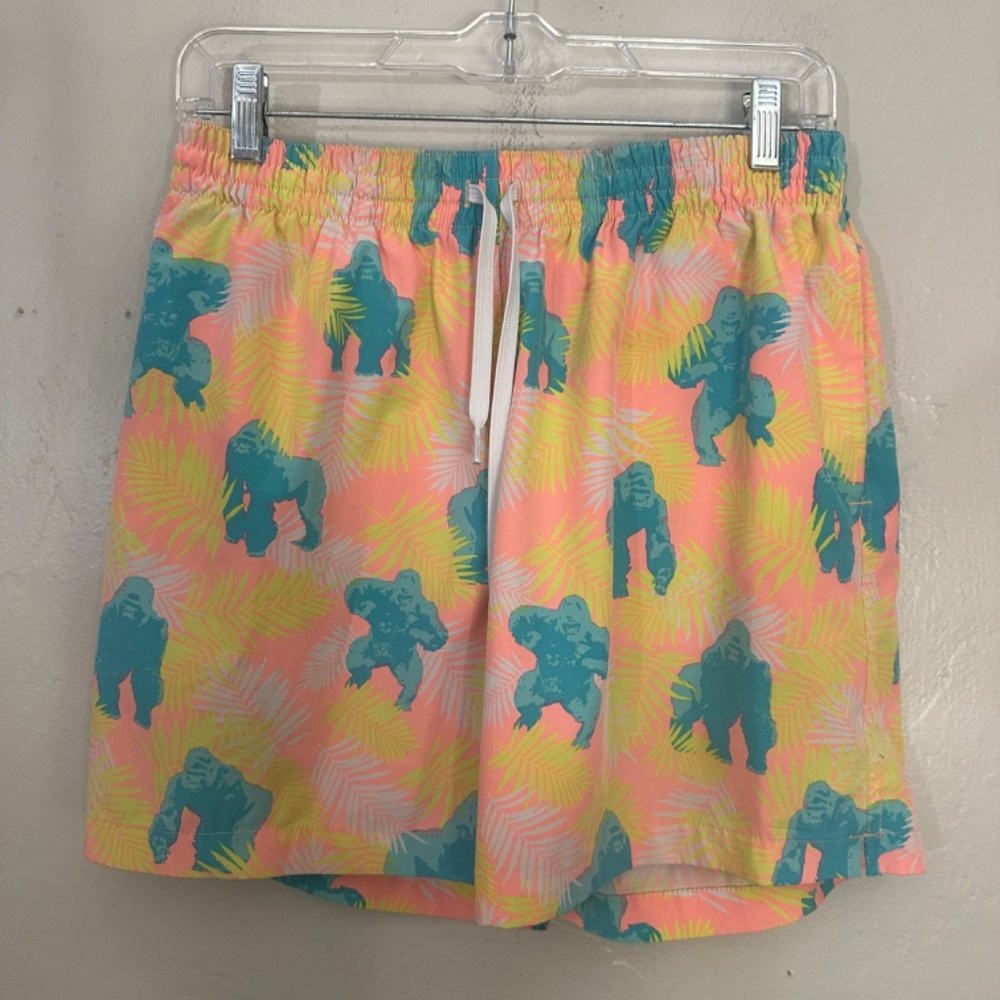 Chubbies Swim Trunks Large Gently worn 92% cotton/8% spandex 5.5" inseam - Picture 2 of 6